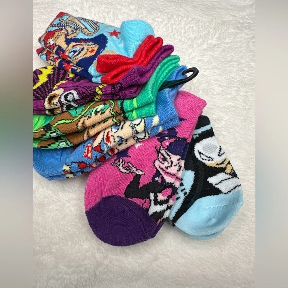 COMICS SUPER HERO GIRLS 6 Pair Anklet Socks Kids Toddler, Shoe Size 4-7.5 NEW